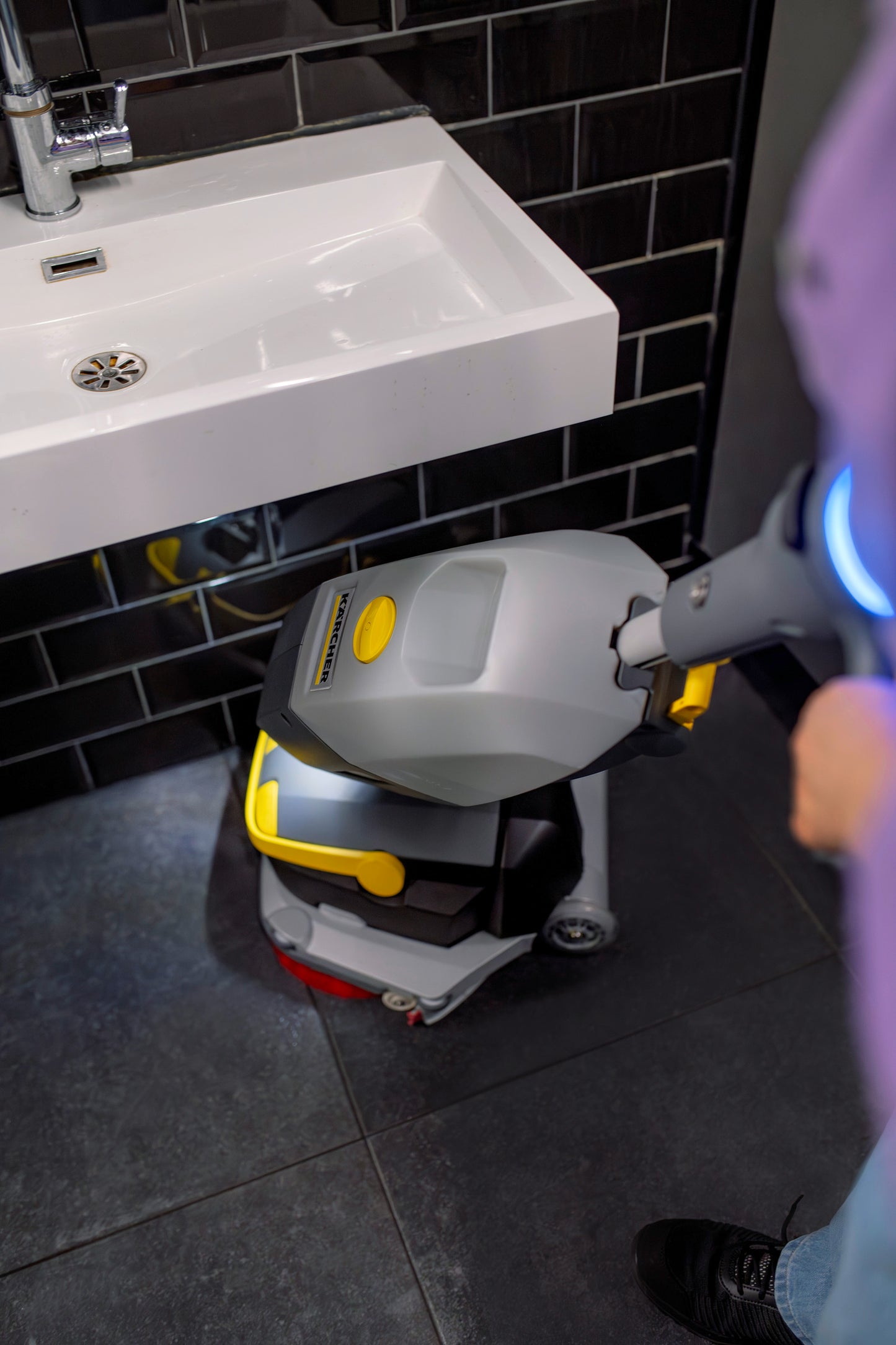 Kärcher K Mop 46 Bp Pack 36/75 - Kompakte Scheuersaugmaschine mit 36V Akku