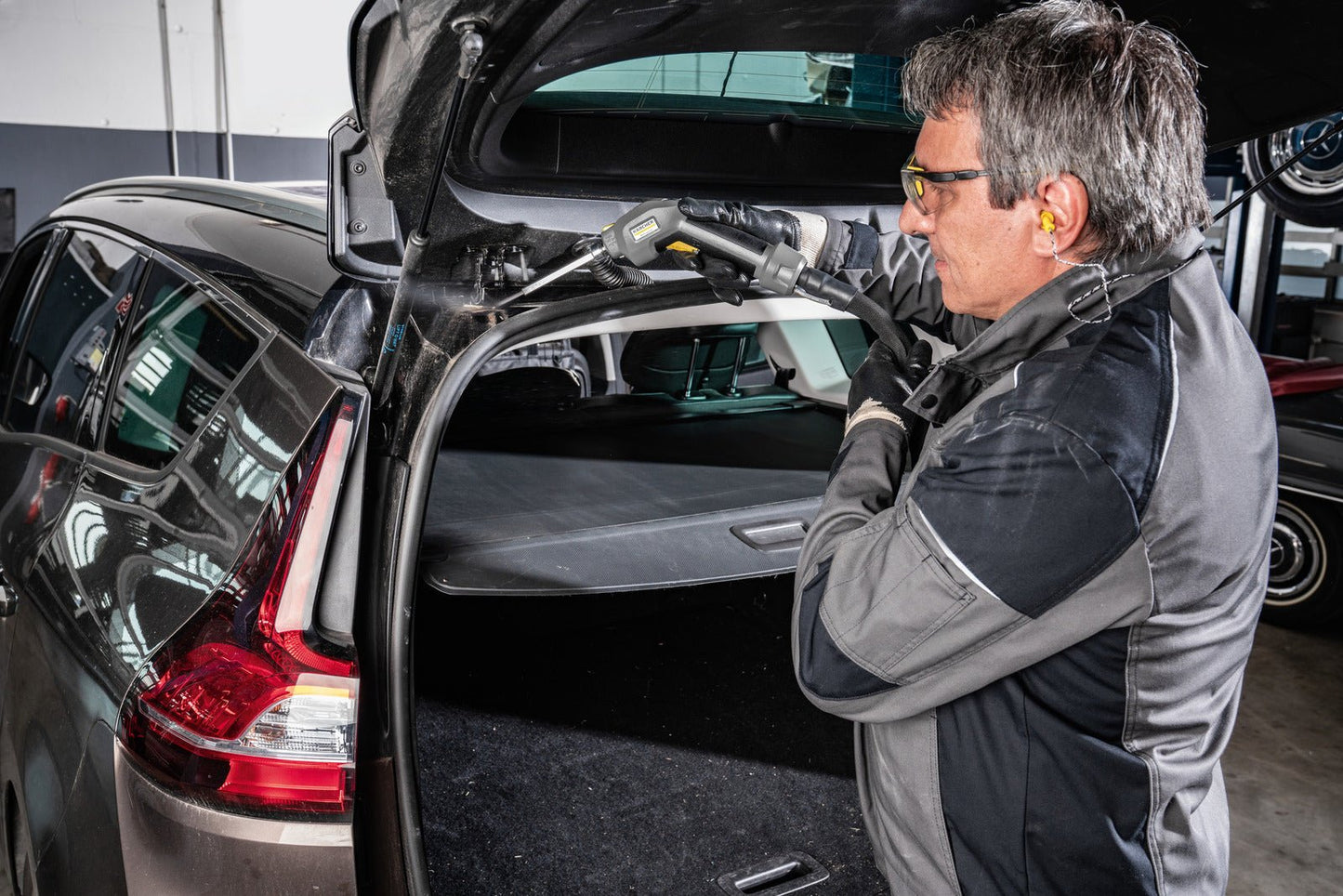 Kärcher Trockeneisstrahlgerät IB 10/15 L2P Advanced - Pillunat - 1.574 - 201.0 - Kärcher Home & Garden - Kärcher Professional - Kaser Kompressoren